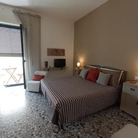 Myhouse 奧爾比亞