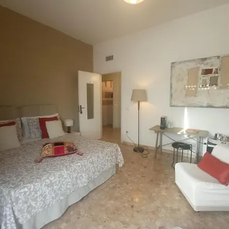Pensión Myhouse Olbia